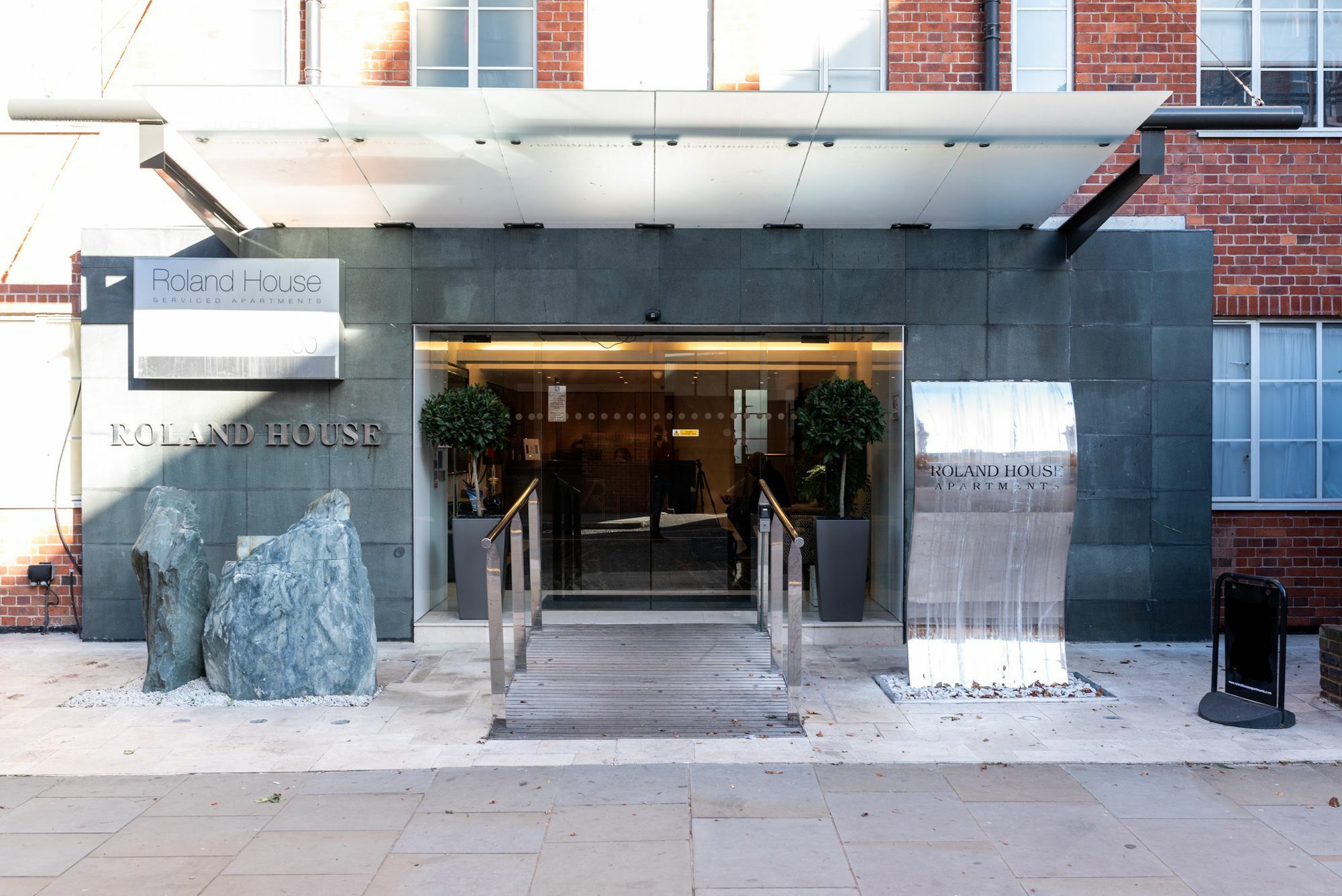 Roland House Aparthotel Londra Exterior foto